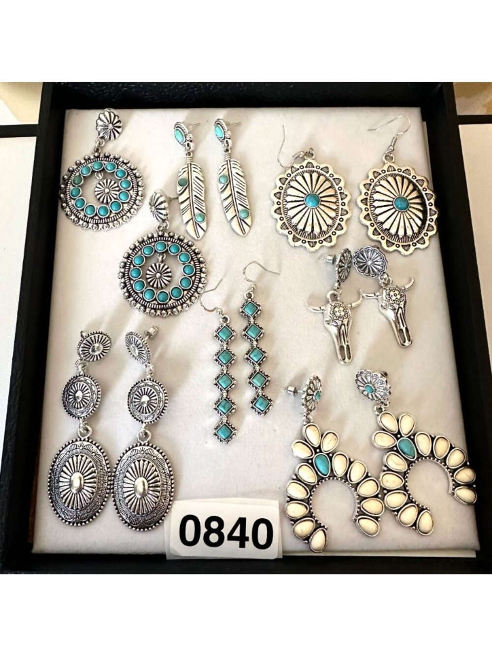 Costume Jewelry Lot Western Style Faux Turquoise Silver Tone Pierced Earrings - Picture 7 of 12